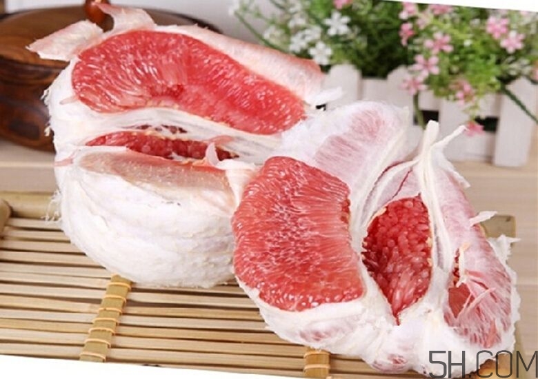 紅心柚子與白肉柚子有什么差別？紅心柚子是轉基因嗎？
