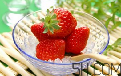 來月經(jīng)可以吃草莓嗎？草莓可以放冰箱保存嗎？