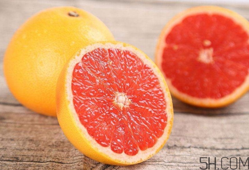 紅心柚子皮怎么是紅的？紅心柚子皮能吃嗎？