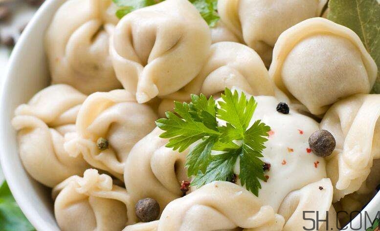 煮餃子開鍋煮皮還是餡？煮餃子蓋不蓋鍋蓋？