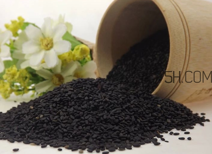 黑芝麻清洗掉色正常嗎？黑芝麻有黑色素嗎？