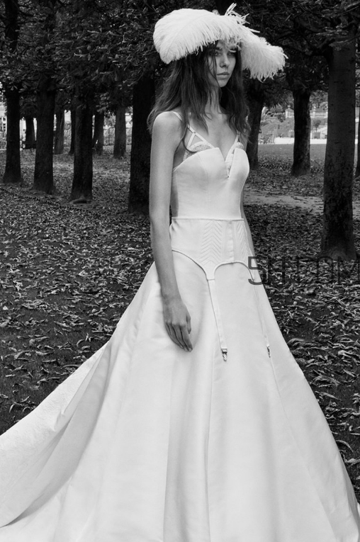 vera wang2018秋季婚紗系列怎么樣_好看嗎？