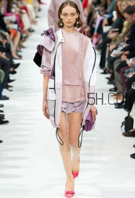 valentino2018春夏系列怎么樣_好看嗎？