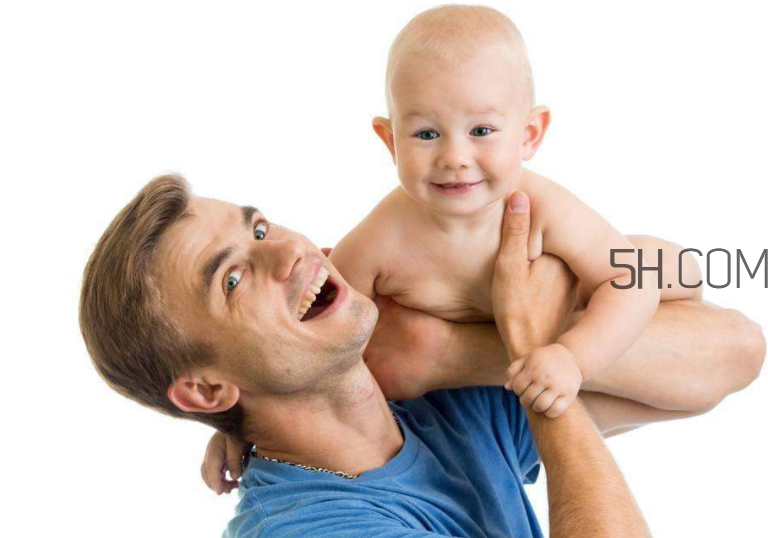嬰兒夜哭怎么辦？嬰兒臉上起小紅點(diǎn)如何護(hù)理？