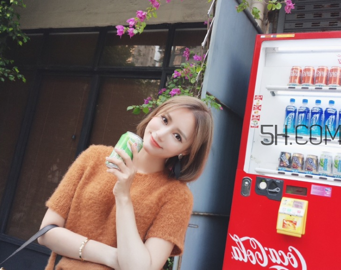 中耳炎和狐臭有關(guān)系嗎？中耳炎會(huì)自愈嗎？