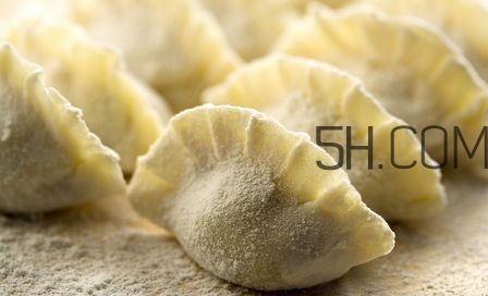 十個(gè)月的寶寶可以吃餃子嗎？寶寶吃什么餡的餃子好？
