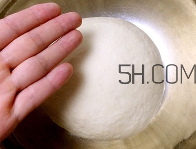 餃子和面用熱水還是冷水？餃子和面要醒多長(zhǎng)時(shí)間？