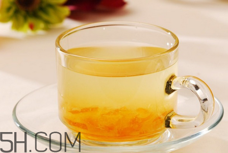 紅心柚和白心柚有什么區(qū)別？柚子皮泡水喝的作用？
