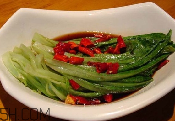 油麥菜不能和什么一起吃？油麥菜什么人不能吃