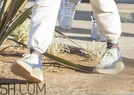 yeezy籃球鞋會發(fā)售嗎？yeezy籃球鞋實(shí)物曝光