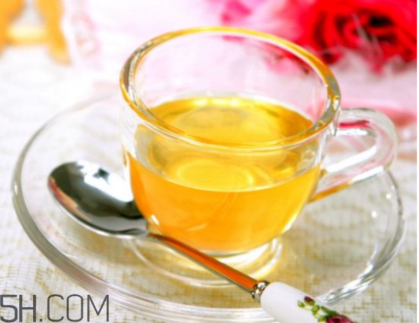 喝蜂蜜水能解酒嗎？蜂蜜吃多了會(huì)怎樣？