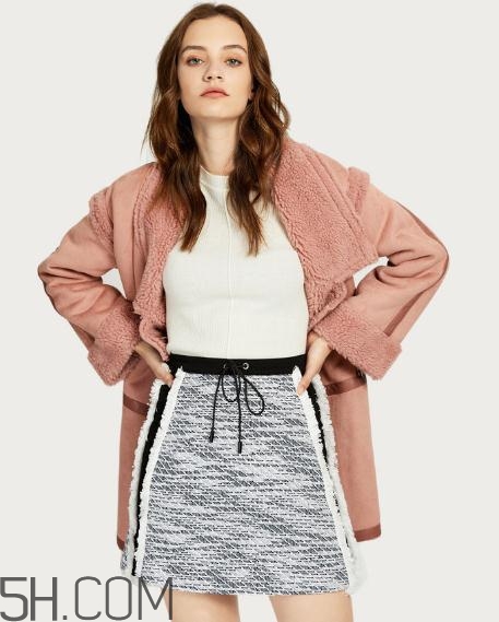 ur的衣服怎么樣？ur的衣服可以退嗎？