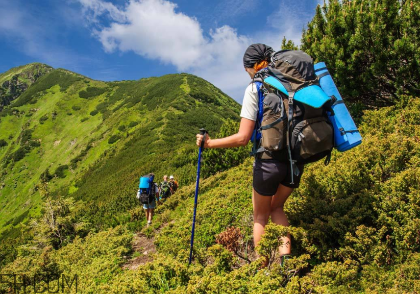 下雪爬山要準(zhǔn)備什么？爬山后小腿疼怎么按摩？