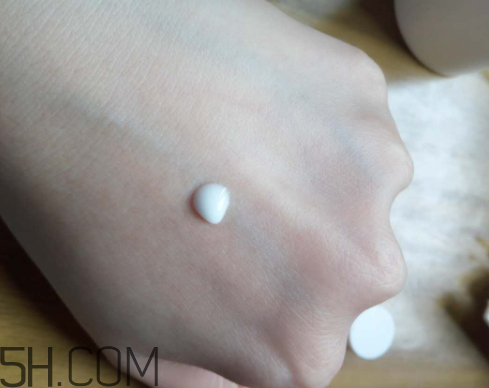 貝美金縷梅水油平衡清爽噴霧爽膚水怎么樣？多少錢？