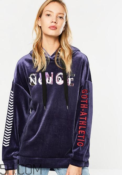 ca的衣服貴嗎？ca衣服什么價(jià)位？