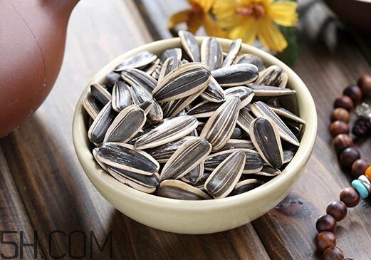 葵花籽可以生吃嗎？葵花籽可以多吃嗎