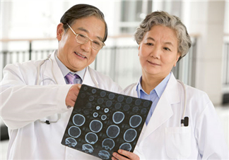 甲亢為什么會突眼？甲亢為什么會低鉀？