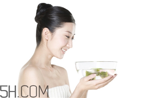 青春痘是怎么產(chǎn)生的？青春痘是痤瘡嗎？