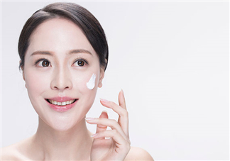 青春痘會(huì)長(zhǎng)在頭皮上嗎？青春痘會(huì)長(zhǎng)在屁股上嗎？