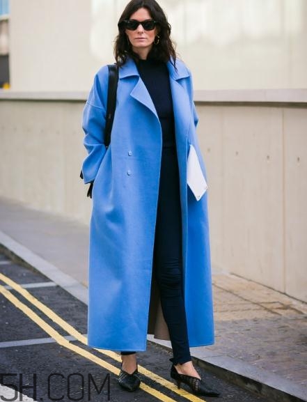 胸大的人適合穿什么衣服？胸大的女生穿什么衣服好看？
