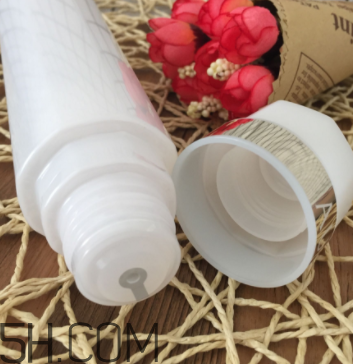 歐珀萊臻白多效角質(zhì)調(diào)理肌底液怎么樣？好用嗎？