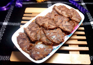 醬牛肉有點(diǎn)粘了怎么辦？醬牛肉為什么會(huì)變綠