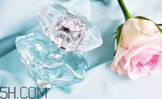 萬寶龍lady emblem香水好聞嗎？萬寶龍lady emblem藍鉆香水價格