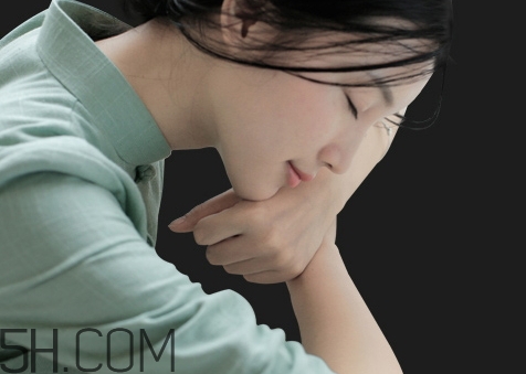 百雀羚保濕噴霧怎么用？百雀羚保濕噴霧使用心得