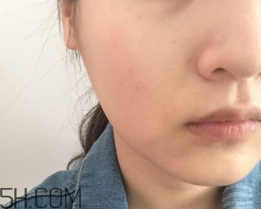 初之印修容氣墊CC霜怎么樣？多少錢？