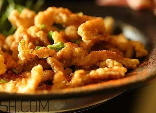 一斤肉做酥肉要放多少個(gè)雞蛋淀粉？酥肉的營養(yǎng)價(jià)值