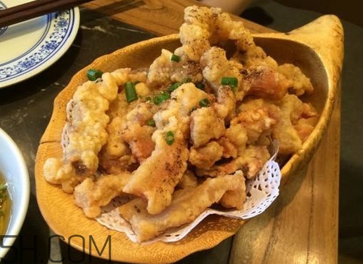 炸酥肉是用面粉還是淀粉？炸好的酥肉怎么煮好吃