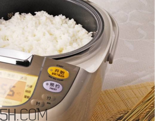 煮飯是用電飯煲好還是電壓力鍋好？煮飯是精煮還是快煮