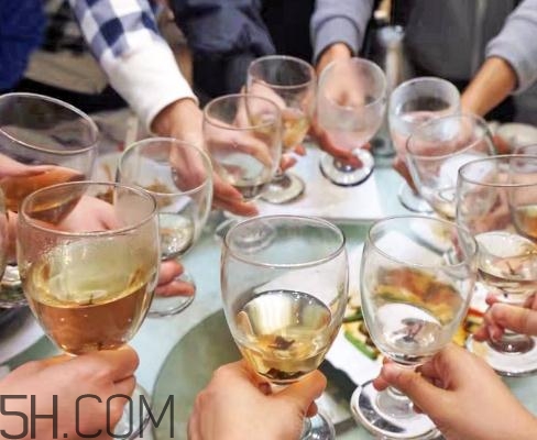 喝酒會(huì)影響性功能嗎？喝酒會(huì)腎虛嗎？