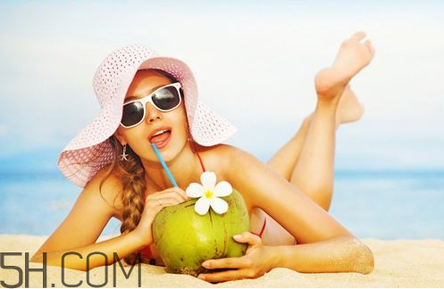 丸美防曬霜的價(jià)格是多少？spf50的防曬霜傷皮膚嗎？