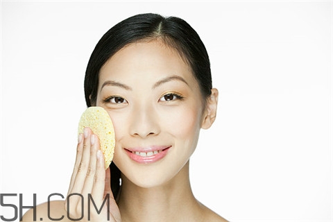 隆胸后多久變得柔軟？隆胸后多久可以側(cè)睡？