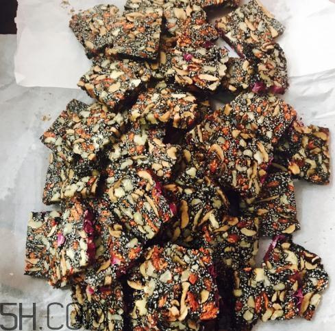 東阿阿膠怎么吃最好？東阿阿膠怎么弄碎？