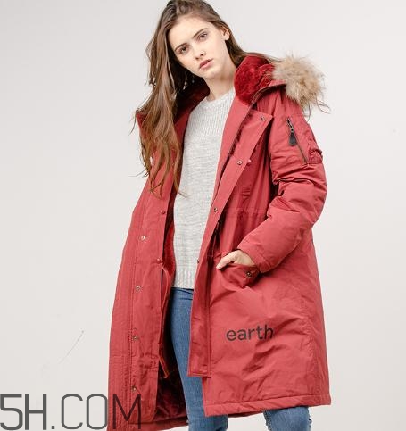 moussy的衣服怎么樣？moussy的外套很大嗎？
