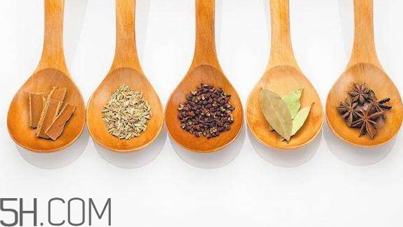 含馬兜鈴酸的藥都不能吃嗎？馬兜鈴酸真的會(huì)致癌嗎