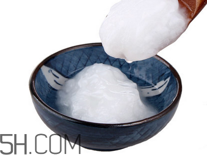 護發(fā)精油需要洗嗎？椰子油護發(fā)怎么用？