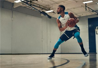 under armour curry 4實(shí)戰(zhàn)測(cè)評(píng)怎么樣？