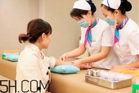 公司體檢都檢查什么項(xiàng)目？一年中最佳體檢時(shí)間是什么時(shí)候
