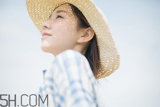 洗發(fā)水過(guò)敏的癥狀是什么？頭發(fā)毛躁怎么變得柔順光滑？