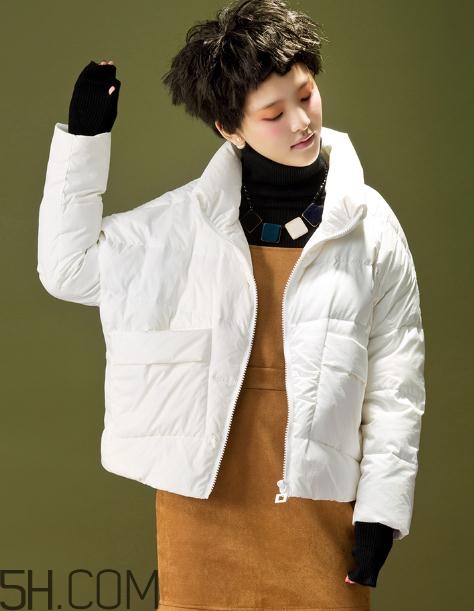 白色羽絨服發(fā)黃怎么洗白？白色羽絨服染色怎么能去掉？