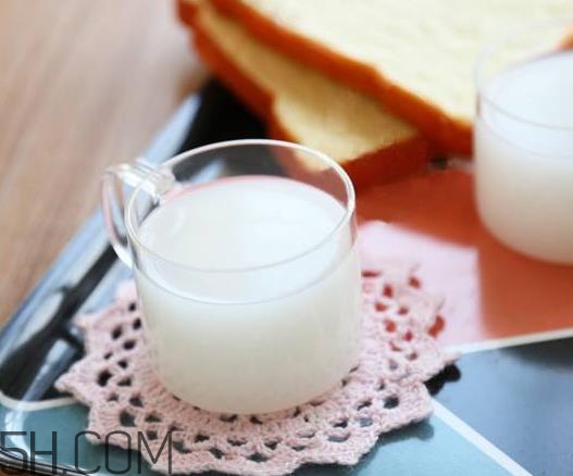可爾必思好喝嗎？可爾必思有酒精嗎？