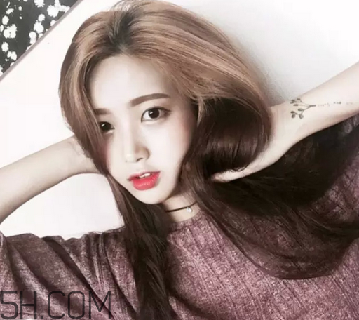 染發(fā)劑什么牌子最好？怎么延后補染頭發(fā)？