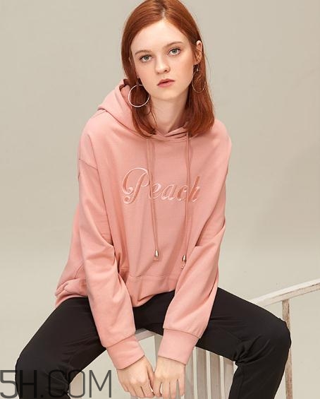 闊色衣服質(zhì)量好嗎？闊色有實(shí)體店嗎？