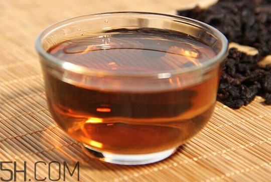天氣干燥煲什么湯喝最好？氣候干燥喝什么茶好