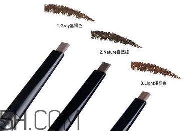 女生怎樣學(xué)會(huì)快速化妝？新手化妝需要的基本用品