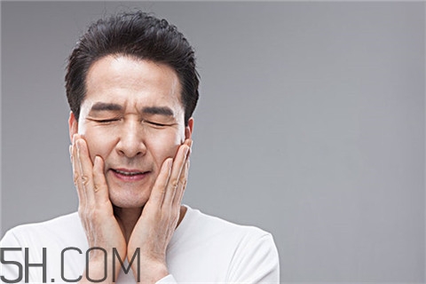 酒精肝能治好嗎？酒精肝早期什么癥狀？