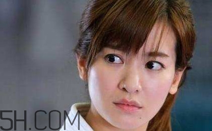 痣上長(zhǎng)毛好不好？小孩點(diǎn)痣最佳年齡